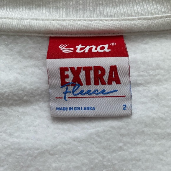 TNA Aritzia White Oversized Sweatshirt - Picture 2 of 4